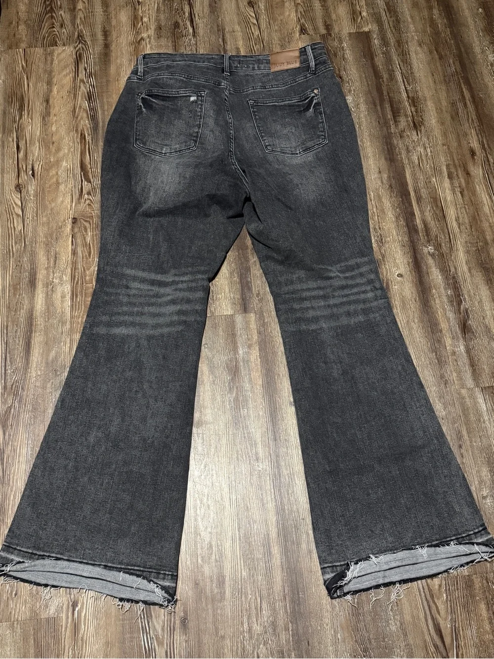 Judy Blue Flare Fit Jeans Women's 16W Frayed Hem in Gray Wash Denim